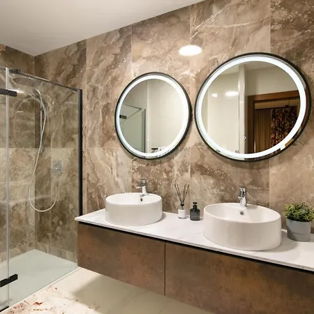 In With Sea View, Balcony, Air Conditioning, Wifi 5176-7 *
