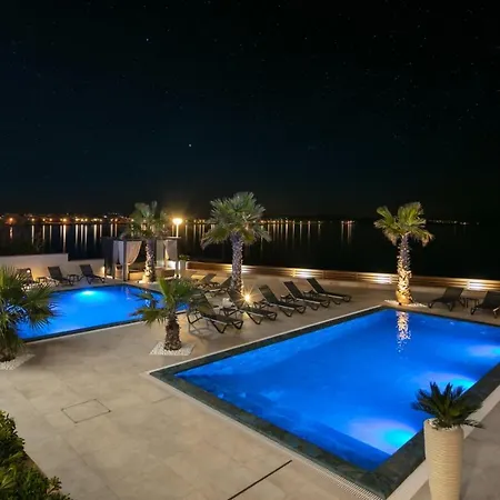 In With Sea View, Balcony, Air Conditioning, Wifi 5176-7