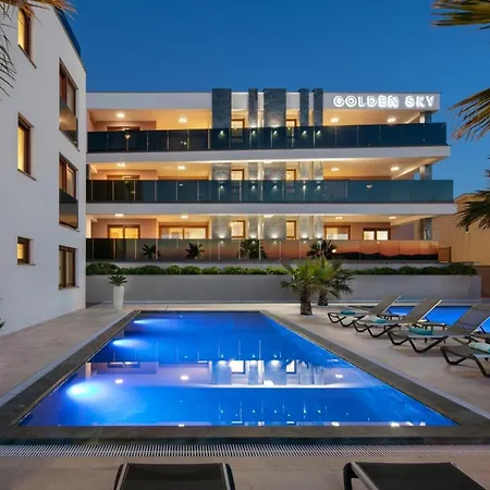 Apartment In With Sea View, Balcony, Air Conditioning, Wifi 5176-7 *