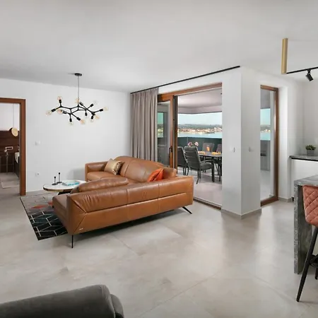 In With Sea View, Balcony, Air Conditioning, Wifi 5176-7 Apartment *